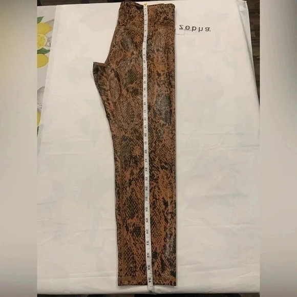 Zobha Taylor Sport Bra + High Rise Shine Legging Size L - Picture 8 of 13